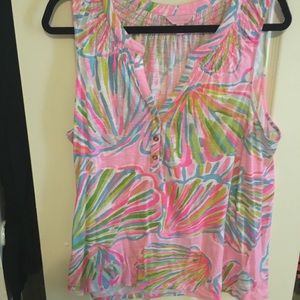 Lilly Pulitzer size XL Essie Top